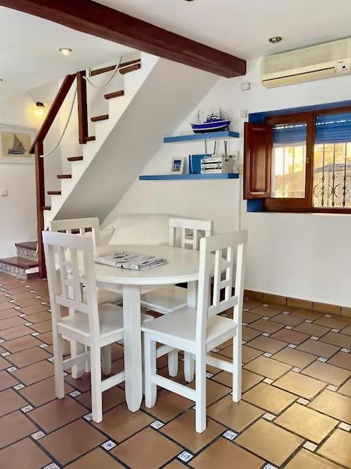 アパート ラメトリャ・デ・マールCasita De Pescadores Con Vista Al Puertoアパートメント